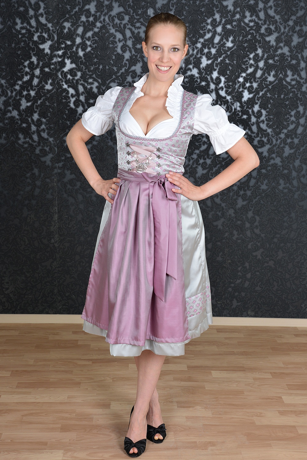 Made in Germany Dirndl silber rosenholz