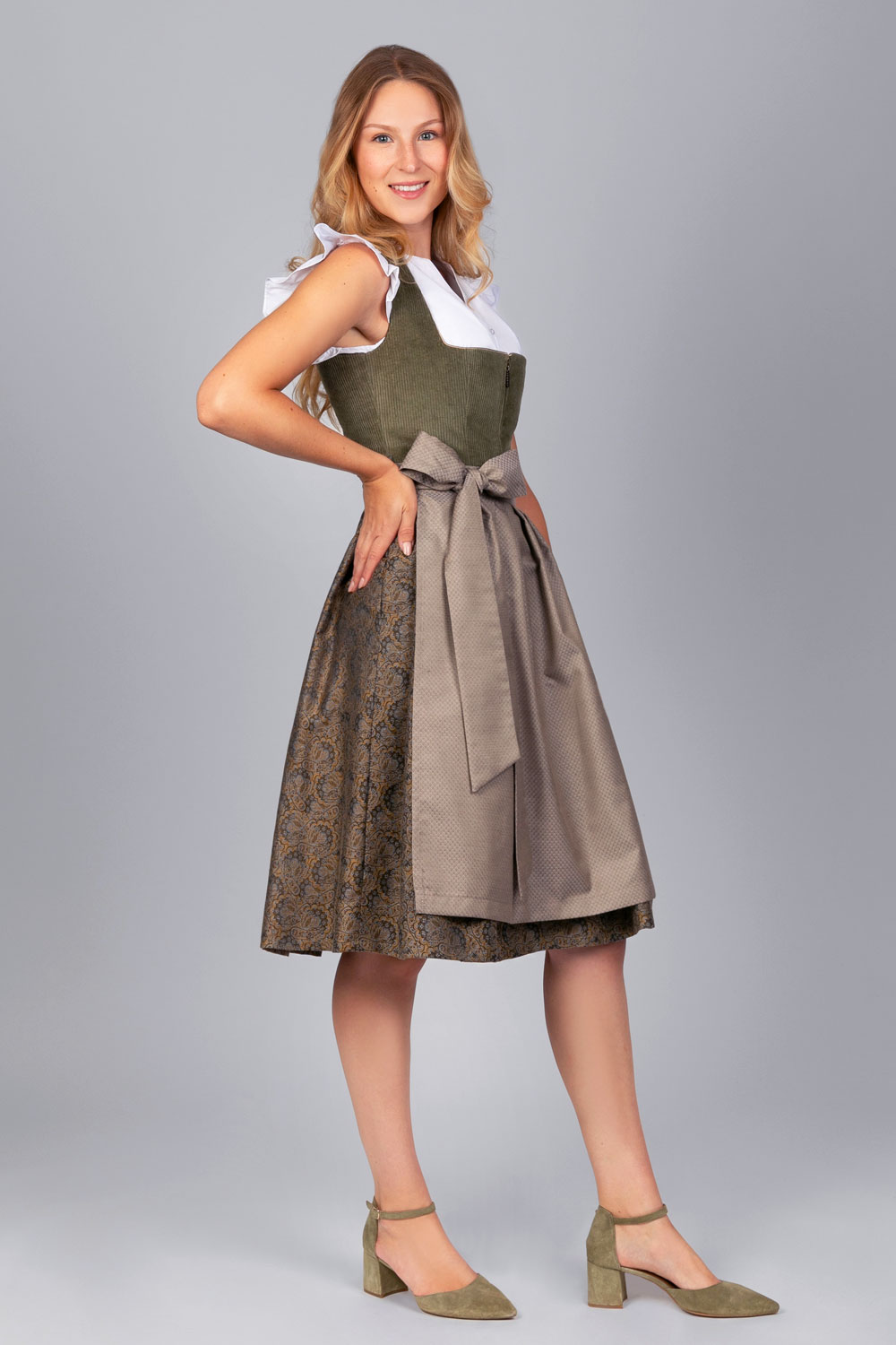 Made in Germany Dirndl Emilia Grün Cord