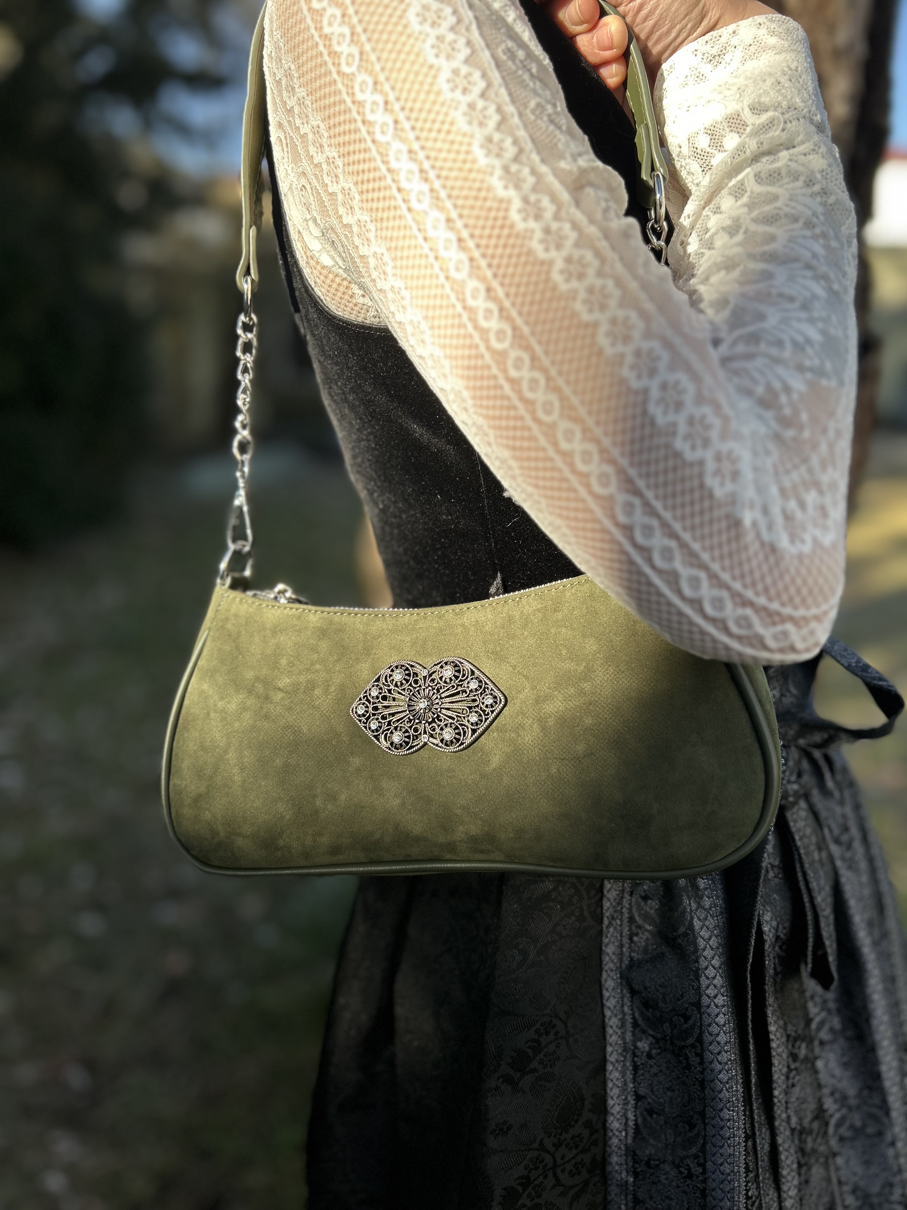 dirndltasche-gruen-trachten