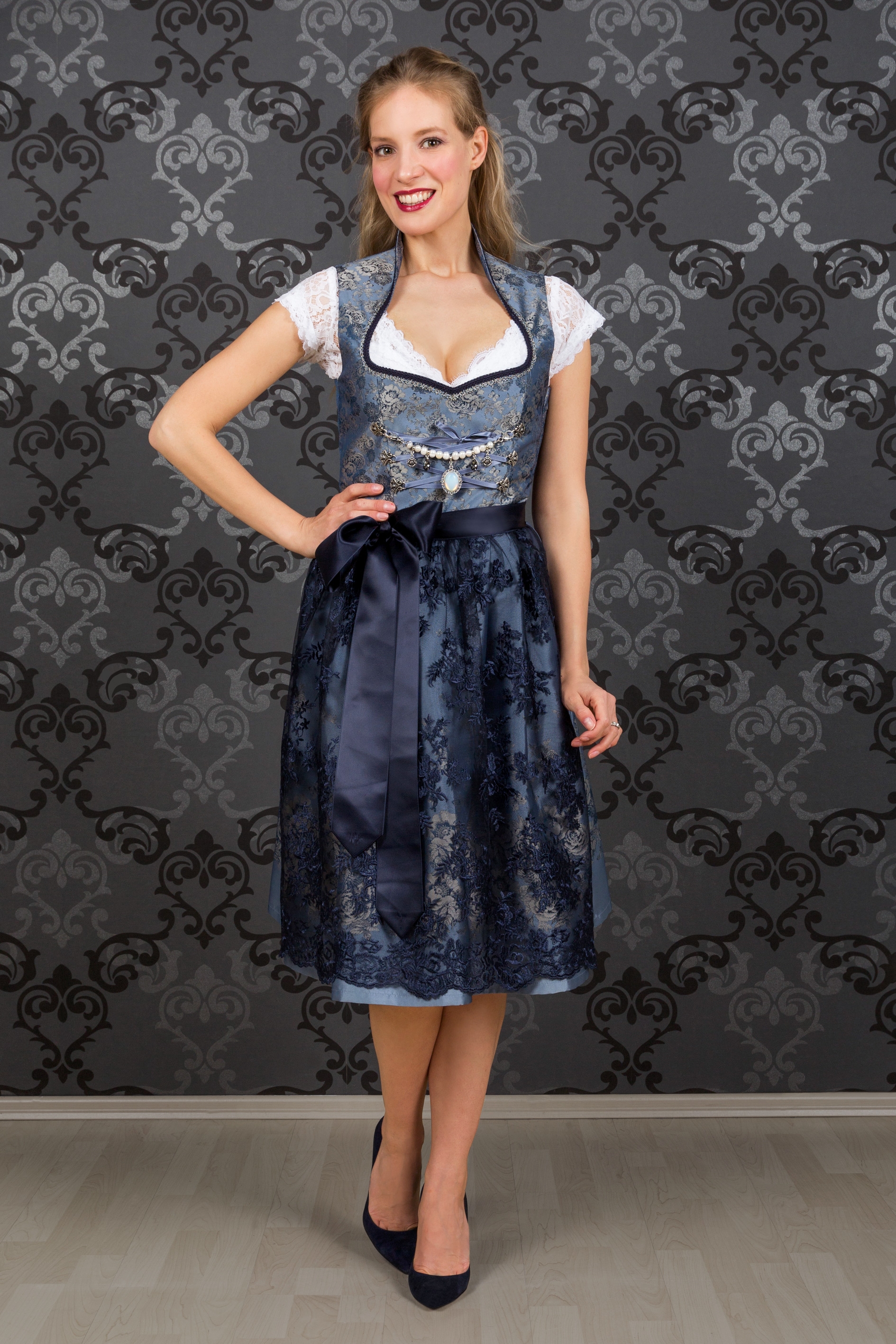 Midi Dirndl Stehkragen Adriana