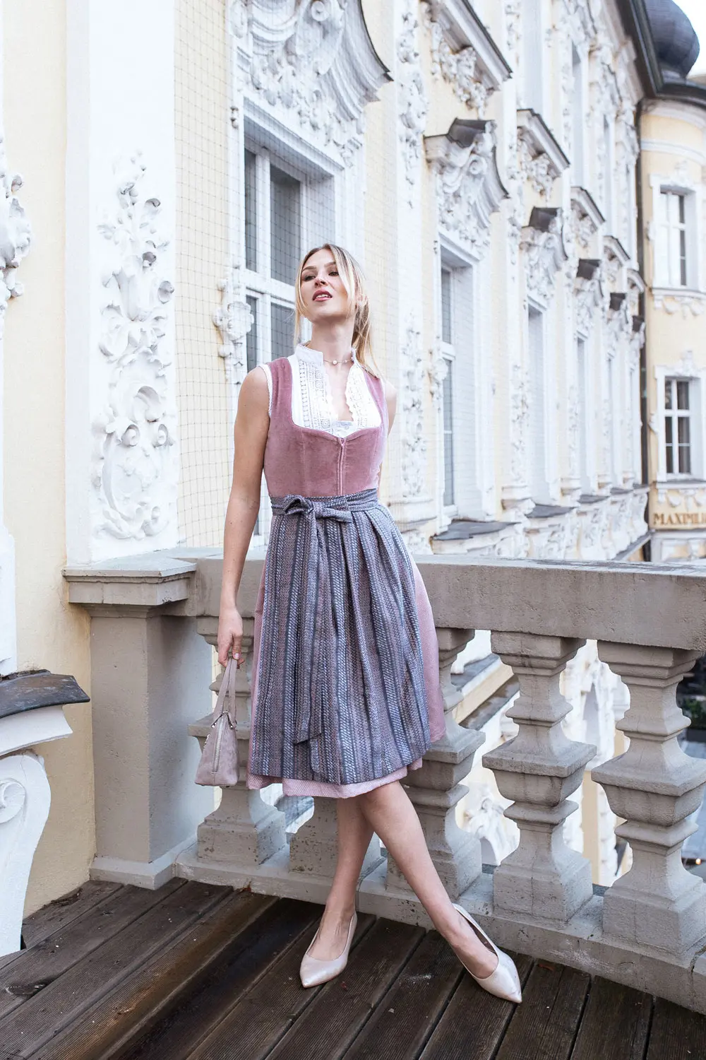 Midi Dirndl Marie Samt Altrosa