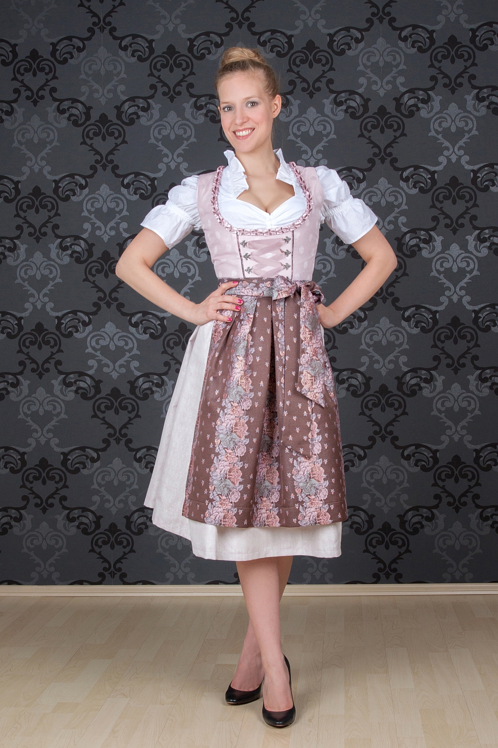 Midi Dirndl Made in Germany Einzelstück Nr. 13 Größe 34 & 36