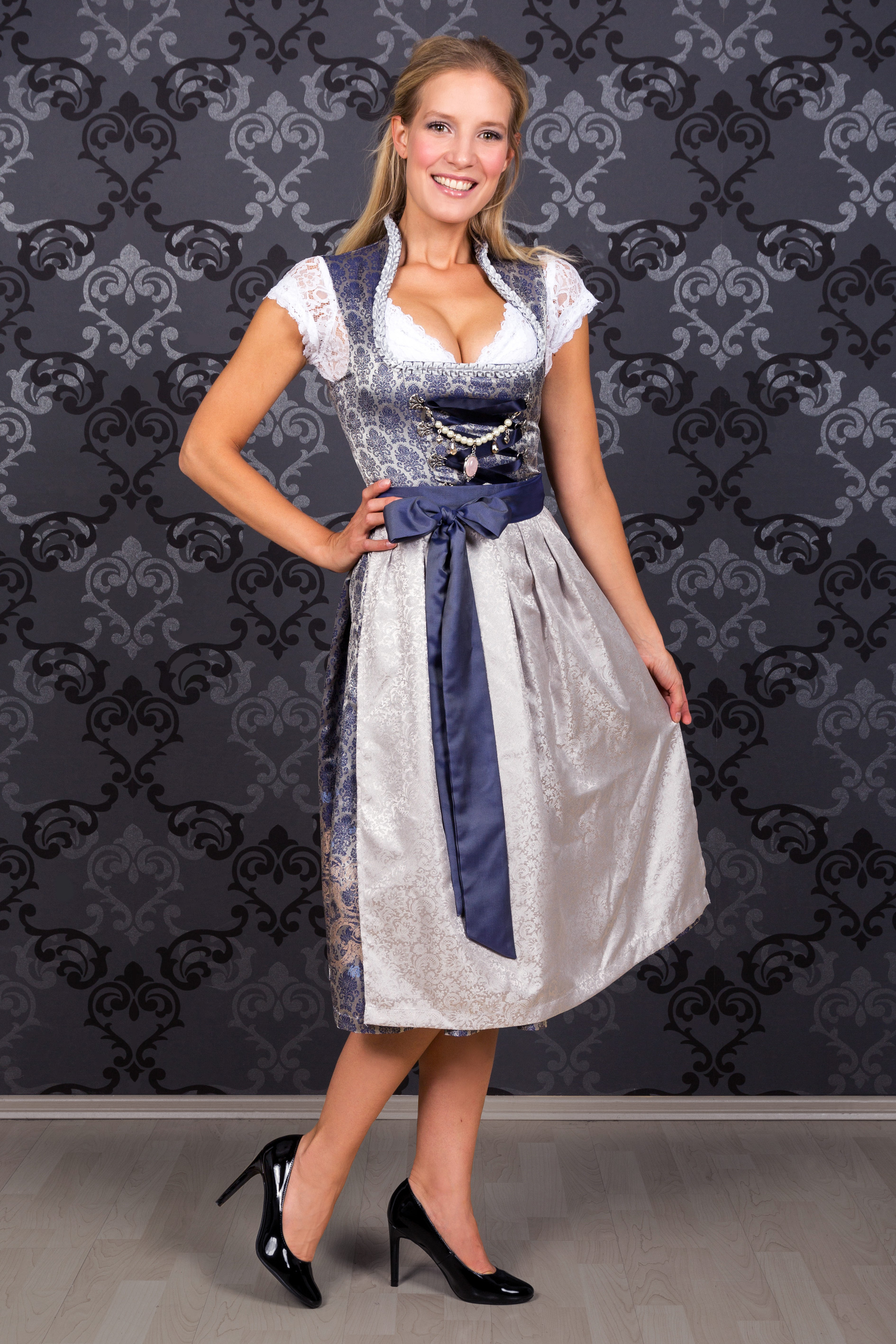 Midi Dirndl Marianna Stehkragen