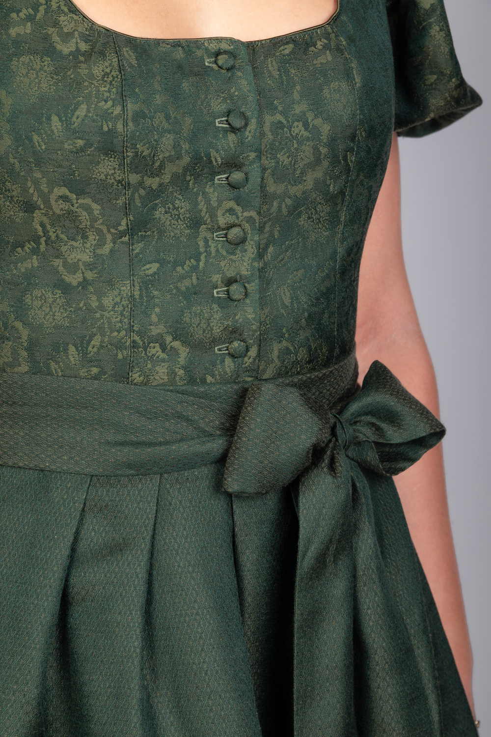 Made in Germany Dirndl Paulina mit Puffärmeln