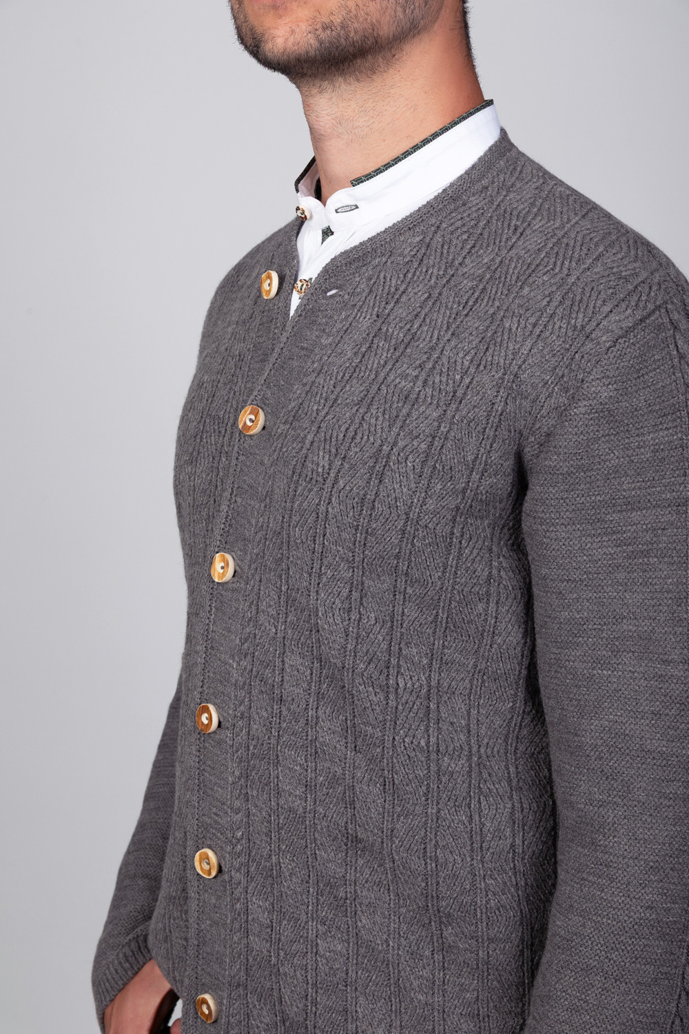 Trachten Strickjacke Leo Rauchgrau
