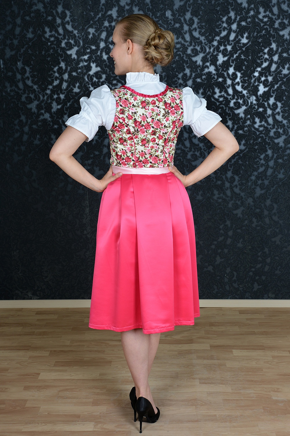 Made in Germany Dirndl pink Rosen