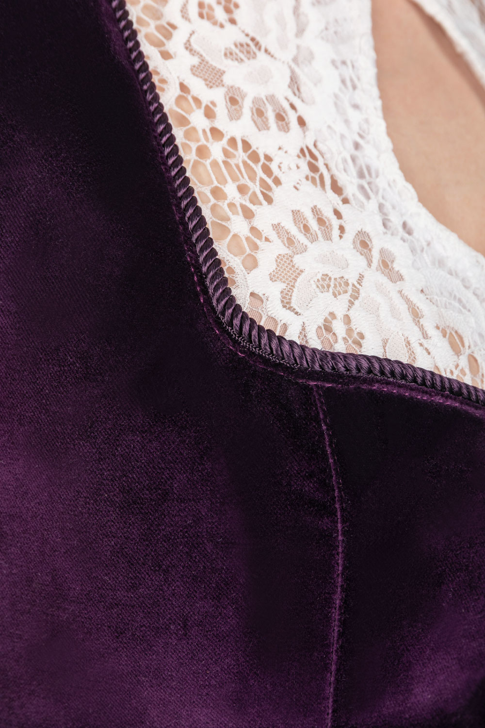 Made in Germany Dirndl Viola Samt Lila