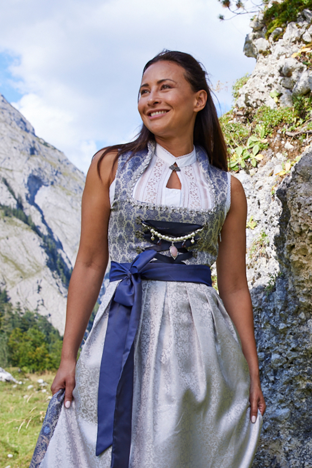 Dirndlbluse Joanna