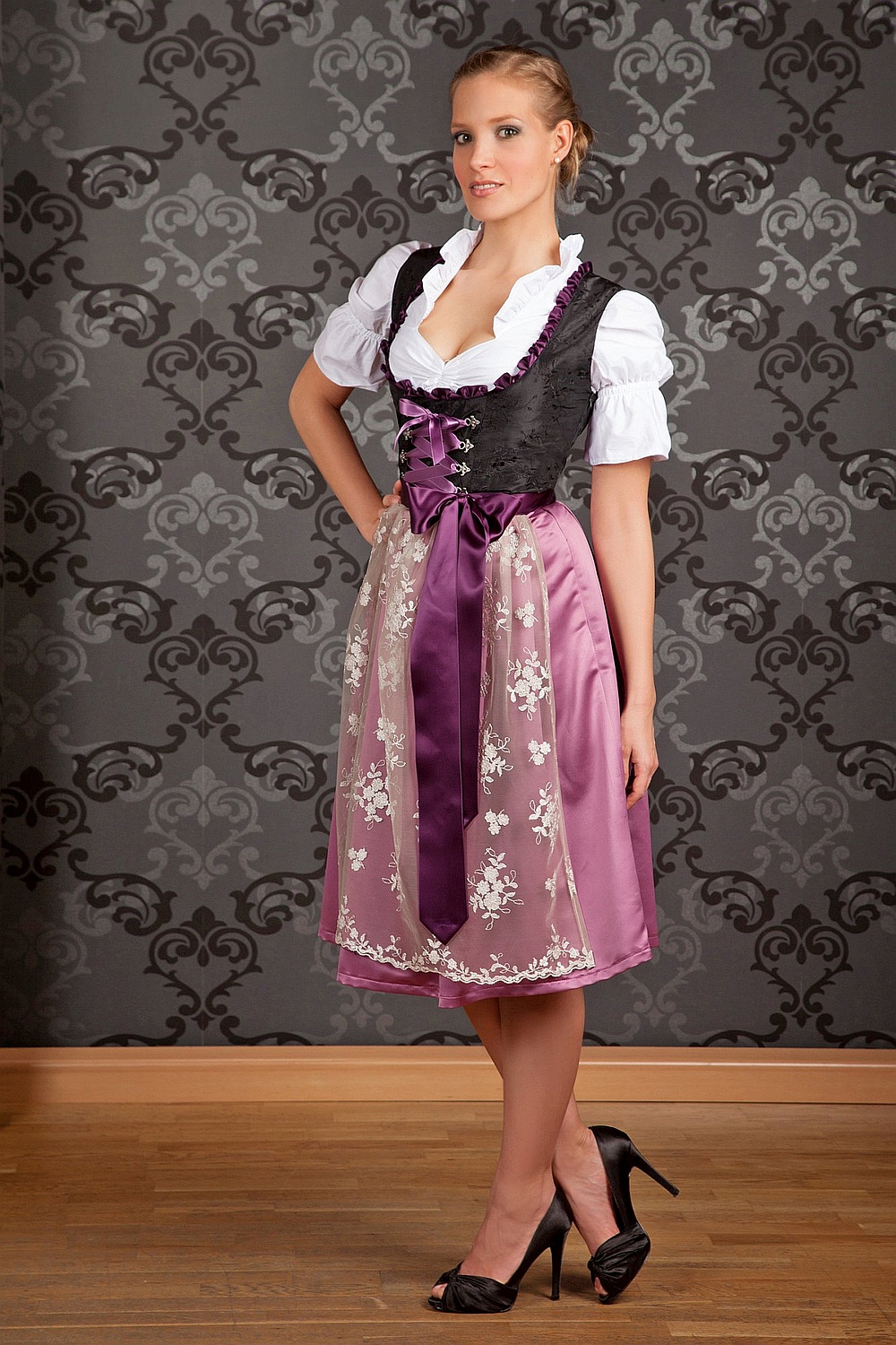 Midi Dirndl lila Alpentraum