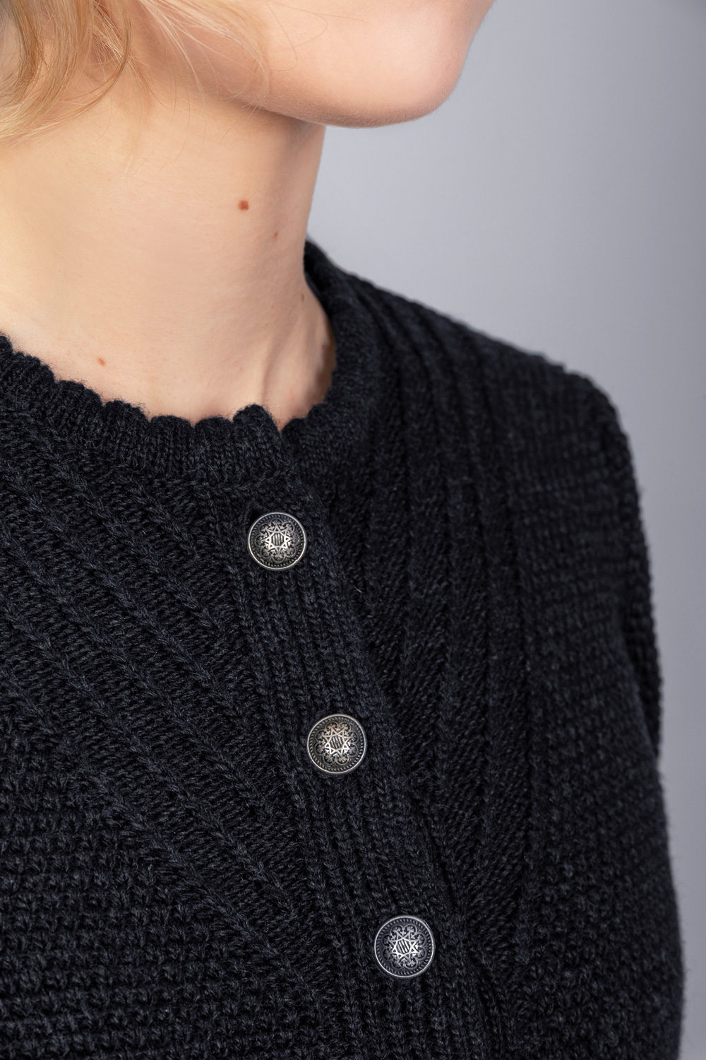 Strickjacke Isa Schwarz