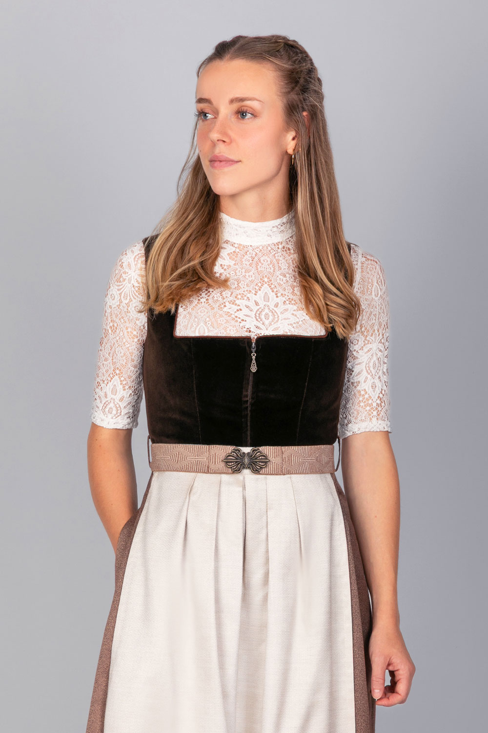 Made in Germany Dirndl Theresie Samt Braun
