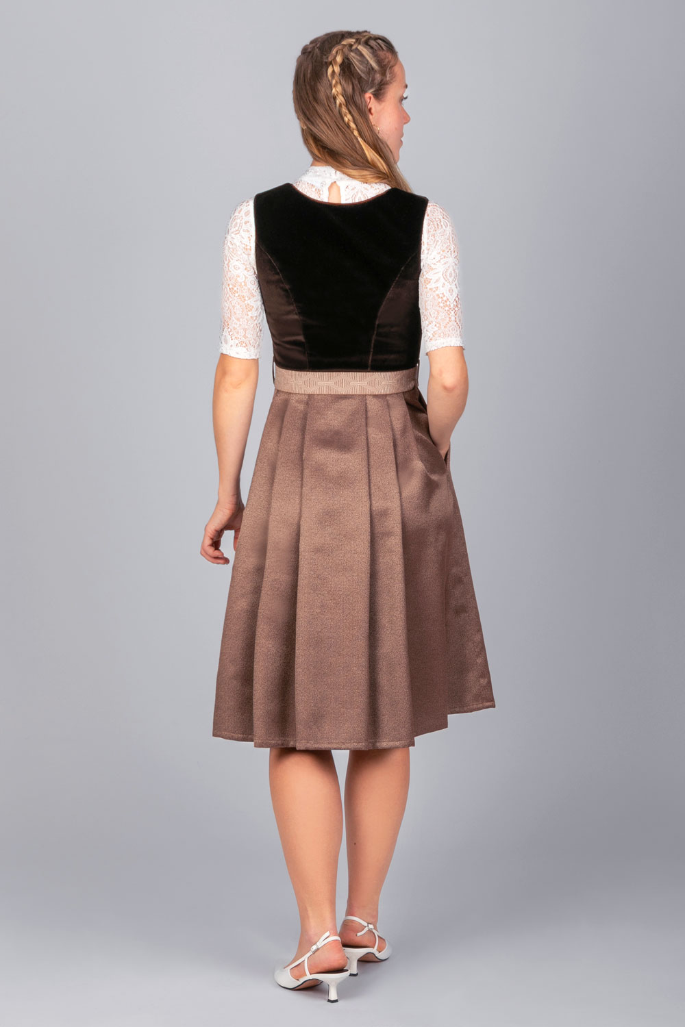 Made in Germany Dirndl Theresie Samt Braun