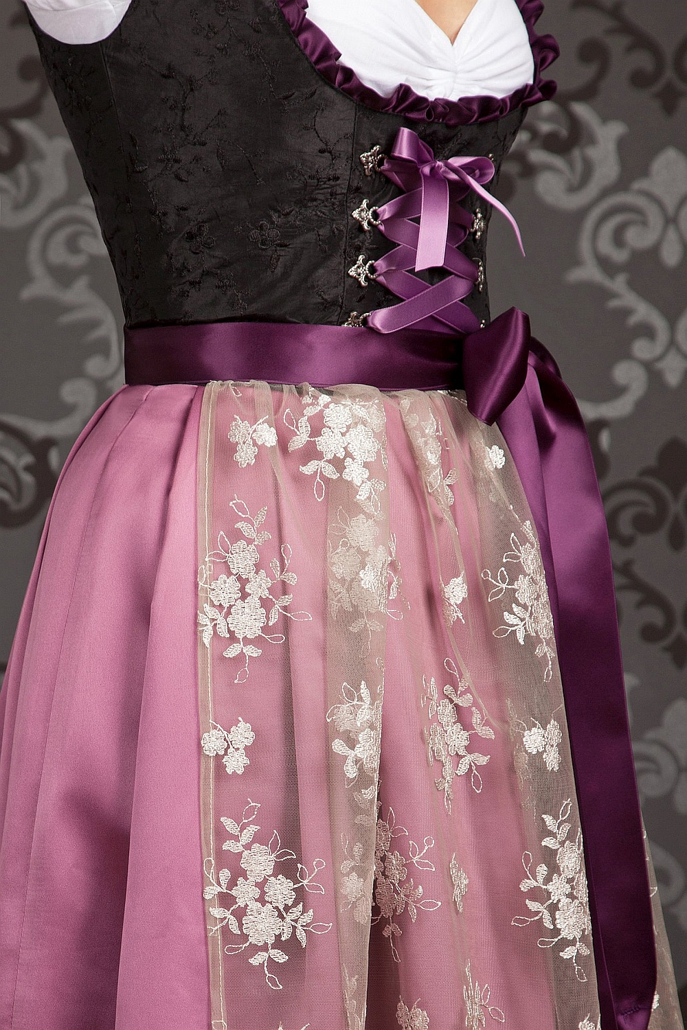 Midi Dirndl lila Alpentraum