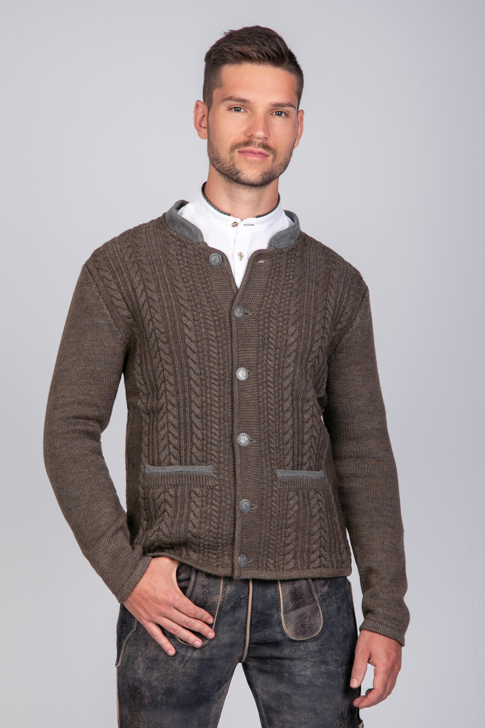 Trachten Strickjacke Jakob Tabak